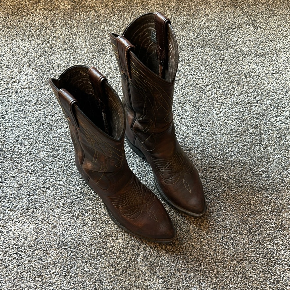 Fry Cowboy Boots, Size 7.5 Women’s